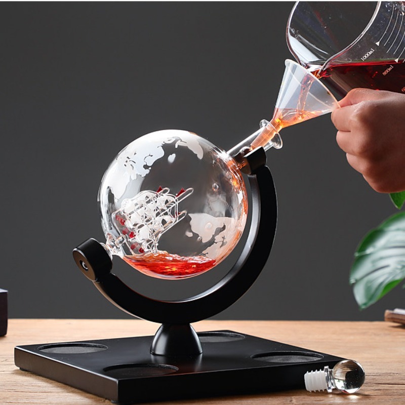 Dekoratives Globus-Weindekante – Home Bar Set Bewertung und Preis